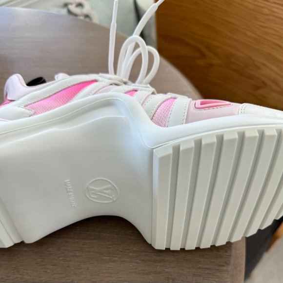 Louis Vuitton Archlight Sneaker Pink/White - Picture 8 of 10